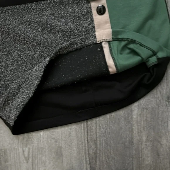 J Taylor - ADORABLE 🥰 Mixed Media Dress w/Faux Belt Buckle /Buttons- Size 4 - Picture 10 of 14